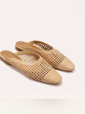 Brand NEW! Margaux The Clara Natural Grid Raffia, designed by Julia Berolzheimer